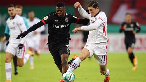 B. Leverkusen contre E. Francfort