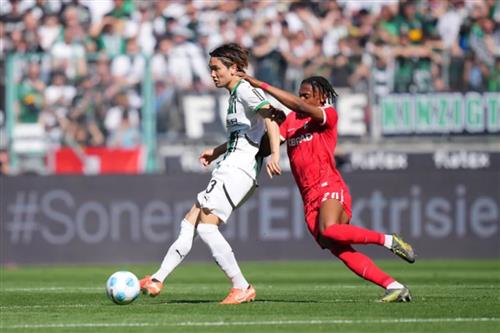 B. Mönchengladbach contre SC Fribourg