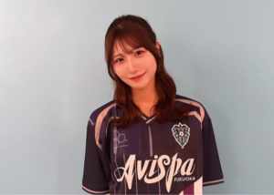 💗Tournée japonaise des fans de beauté: Qui a dit qu’on ne pouvait pas regarder son visage en regardant le football? Qui est votre préféré ?
