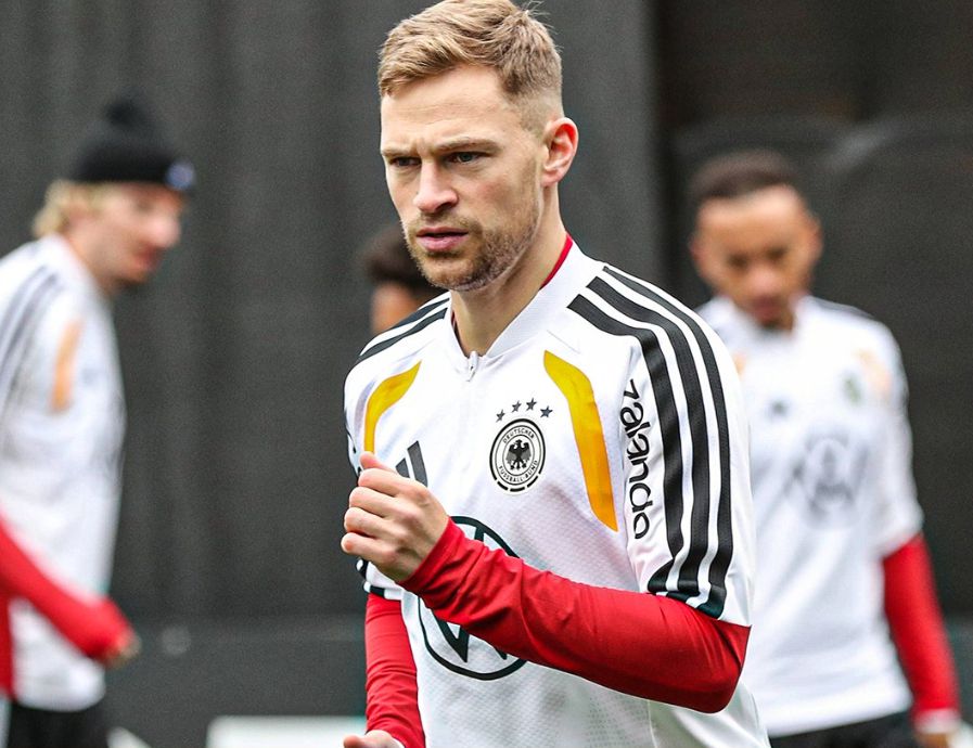 Officiel : Kimmich a subi une blessure à la capsule articulaire à la cheville droite et manquera le match de l'Allemagne contre le Luxembourg