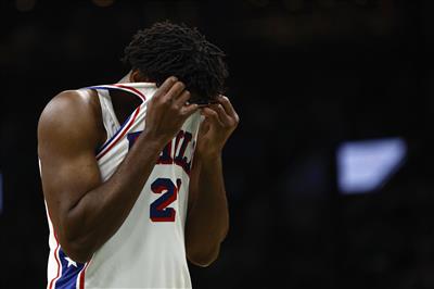 Dans les 9 dernières minutes, les 76ers ont enchaîné avec 3 points. Embiid a joué pendant 20 minutes et a été remplacé.